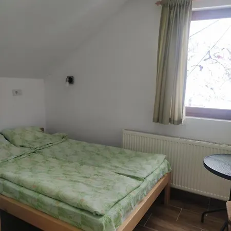 Domacinstvo Kod Gere Bed & Breakfast *