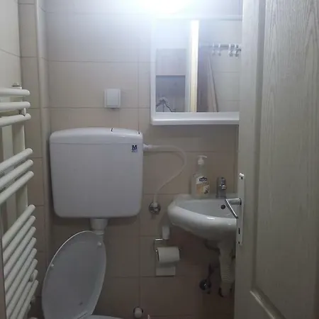 Domacinstvo Kod Gere Отель типа 